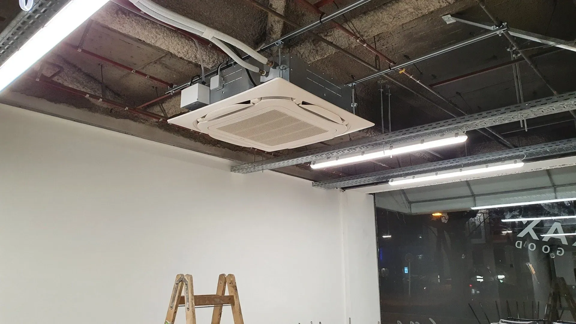 Deckenkassette Installation